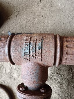 Zahradní pumpa litinová - 3