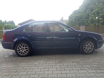 Volkswagen Bora 1.6 77 kW - 3