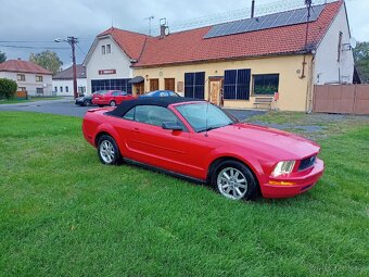 Ford Mustang Cabrio - 3