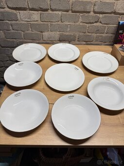 🩵 Sada porcelánových talířů JEDNOTA – 8 ks 🩵 - 3