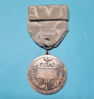 Pamětní medaile Mezinárodní federace starých bojovníků FIDAC - 3