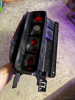 Pravé zadní světlo (UK verze) | Škoda Felicia PickUP - 3