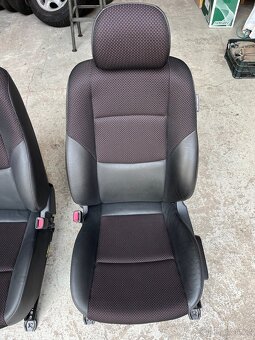 Sedačky Hyundai i30 5dv Hatchback (FD) - 3