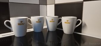Bílé keramické hrníčky s logem Tchibo - 3