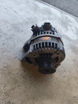 Ford Focus II 1.6tdci - alternator, maska - 3