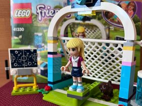 LEGO Friends 41330 Stephanie na fotbalovém tréninku - 3
