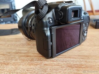 Panasonic DMC-FZ200 - 3