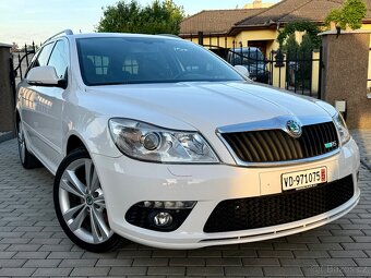 Škoda Octavia Combi Swiss RS II -2.0TSi 147Kw 200Ps. - 3