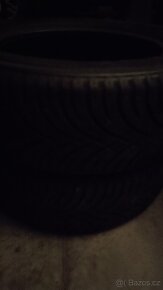 205 60 R16 - 3