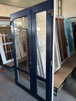VCHODOVÉ PLASTOVÉ DVOUKŘÍDLÉ DVEŘE 148x227-PLZEŇ - 3