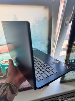 LENOVO IdeaPad 3 - 3