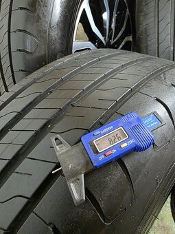 6x139,7 R17 Dezent s letni pneu 285/65 R17 - 3