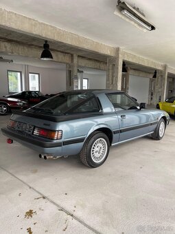 Mazda RX7 - 3