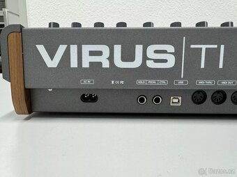 Klávesnice ACCESS Virus TI2 Dark Star  Limitovaná edice - 3