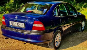 OPEL VECTRA B 1.6 16V - 3