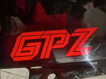 Přední maska Kawasaki GPZ 1000RX - 3