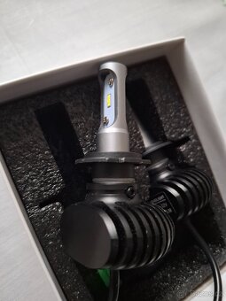LED žárovky 12V/24 H7 - 3