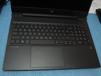 Ultra Herní HP Victus 16 Ryzen 7 7840HS RTX 4070 1TB Záruka - 3