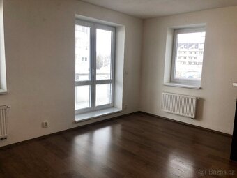 Prodej novostavby 2kk s velkou terasou a sklepem - 3