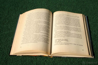 Knihy 2. svět. válka, armáda, vojenské RAF 2.část - 3