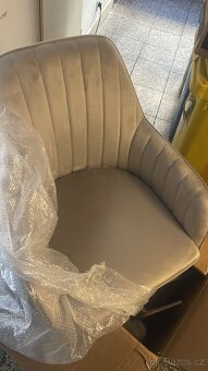 Luxusní béžové čalouněné židle – NOVÉ, nikdy nepoužité (8 ks - 3