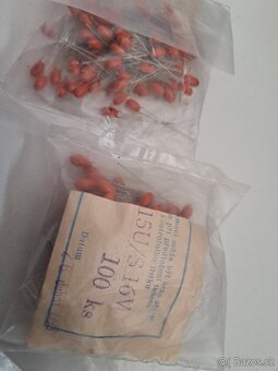 Tantalove konenzatory TE 132 10U/S 10V a TE133 15U/S 16V - 3