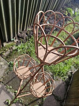 Bambusový stojan na květiny - 3