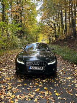 Audi a5 3.0 tdi max výbava - 3