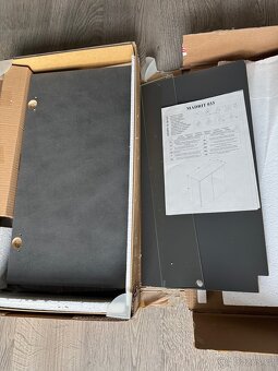 Skříňka se zrcadlem z koupelnové sestavy - 3