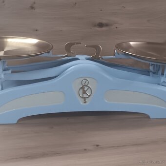 Staré kuchyňské váhy modré - 3