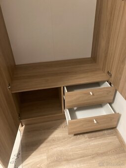 Šatní skříň IKEA - 3