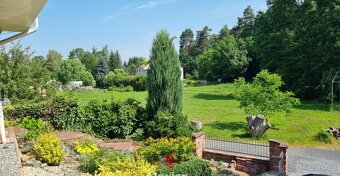 Krásný samostatně stojící dům 5kk na kraji Prahy - Podolanka - 3