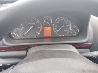 Prodám náhradní díly Peugeot 407 1.6hdi 80kW - 3