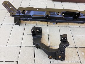 Prodám horní část chladičové stěny Kia Ceed - 3