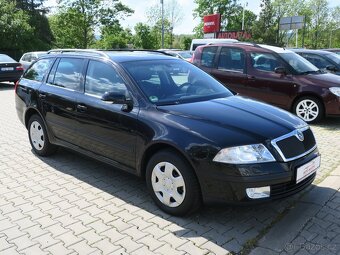 Prodám Škoda Octavia 1.6 i 85 kW Elegance - 3