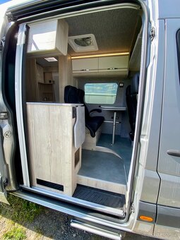 Obytná vestavba do vozu Mercedes Sprinter - 3