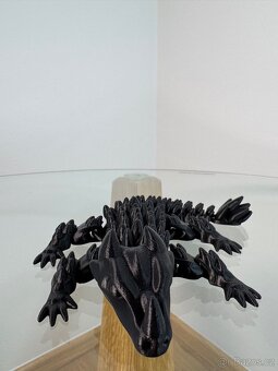 Ohebný drak „Stínový plaz“ – 3D tištěná figurka - 3