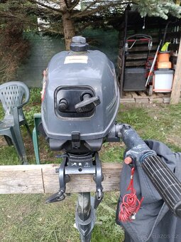 Lodní motor Yamaha 2,5 HP - 3