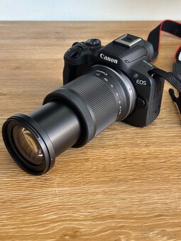Bezzrcadlovka Canon EOS R50 + příslušenství - 3