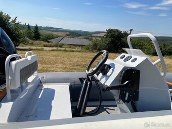 Motorový člun RIB 480ALU - 3