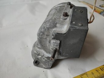 Motorek z letadla 24V DC - 3