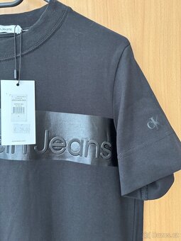 Nové šaty Calvin Klein - 3