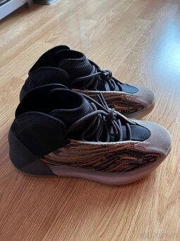 Adidas Yezzy QNTM Amber Tint - 3