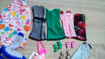 Oblečení,doplňky pro panenky-typu Barbie. - 3