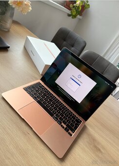 Apple MacBook Air 13" M1 - skvělý stav, originální balení - 3