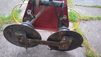 Dvojbubnova rotacni sekacka - 3