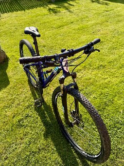 Specialized Jett 27.5 - 17” velikost M - 3