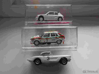 Pretekarske auticka v 1:43 od VITESSE - 3
