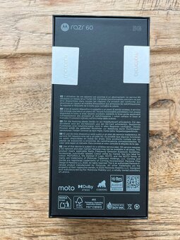 Nový Motorola Razr 60 8GB/256GB - 3