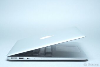 ZÁRUKA/Macbook Air 13.3"/I5 1.3GHZ/4GB RAM/256GB SSD/CZ/BAT - 3